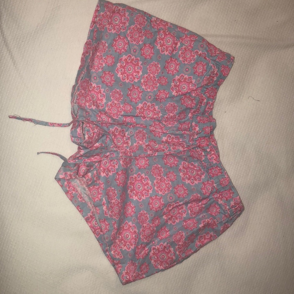 women’s vineyard vines shorts